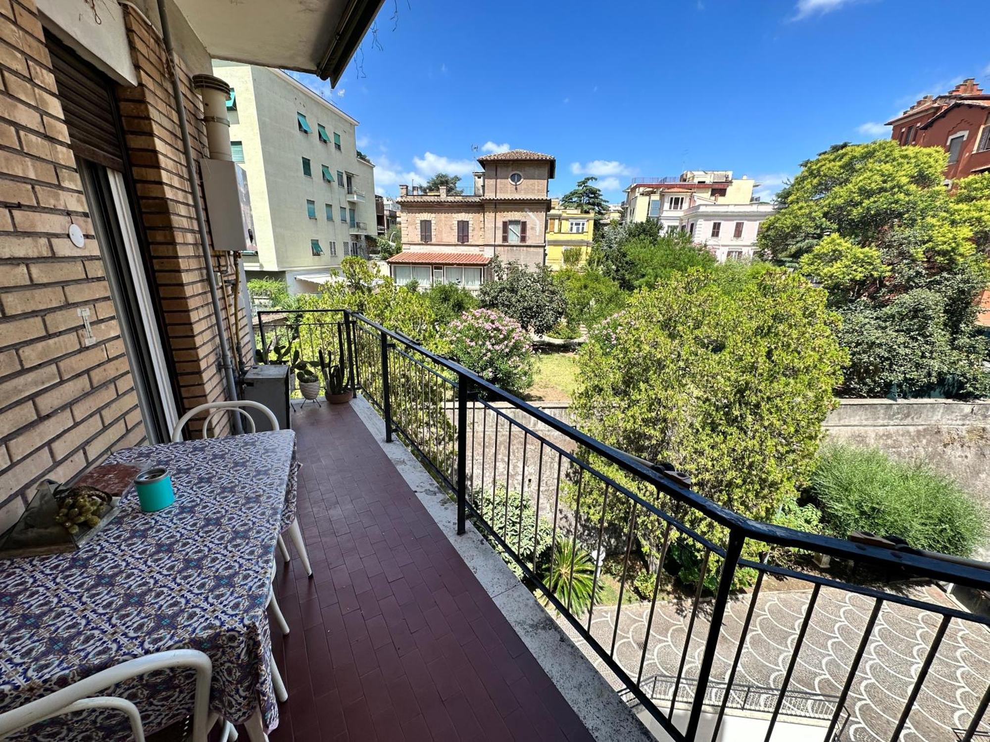 Roma Manuela'S Cozy Guest House Trastevere Bagian luar foto