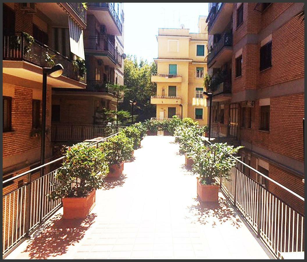 Roma Manuela'S Cozy Guest House Trastevere Bagian luar foto
